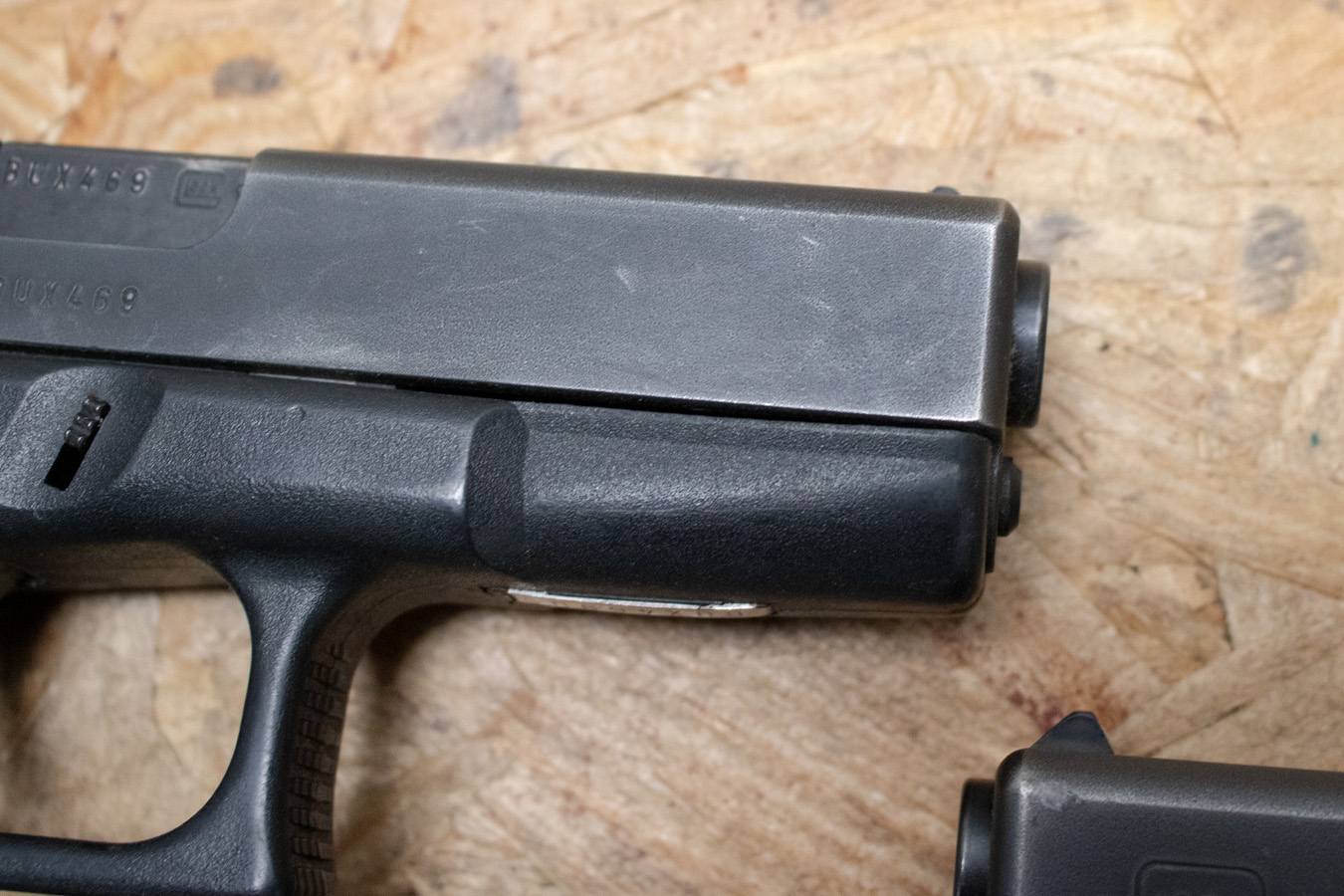 GLOCK 23 Gen2 40 S&W Police Trade-In Pistols (Very Good Condition)
